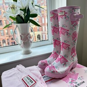 Hunter Pink Floral Rain Boots